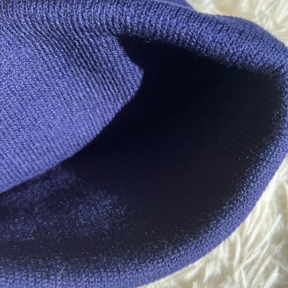 Navy blue acrylic Sport‎ beanie unisex NEW one size fits most - Picture 5 of 5